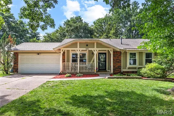 1115 Shadowoak Drive, Ballwin, MO 63021