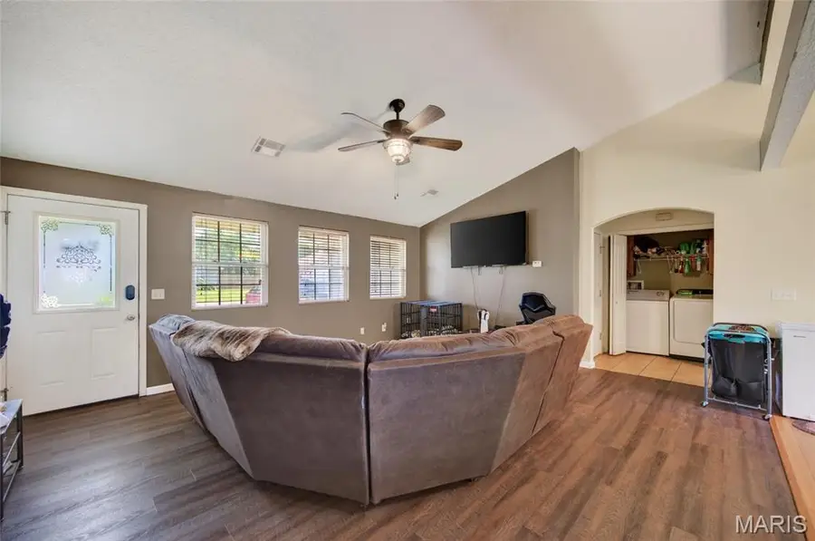 1137 Applelane Drive, Lebanon, MO 65536 - #3
