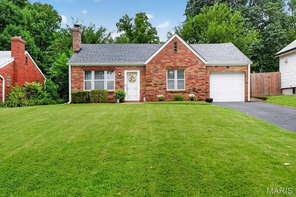 7829 Kenridge Lane, Shrewsbury, MO 63119 - #1