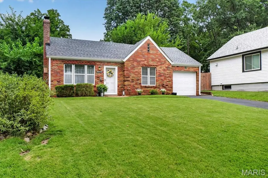 7829 Kenridge Lane, Shrewsbury, MO 63119 - #3
