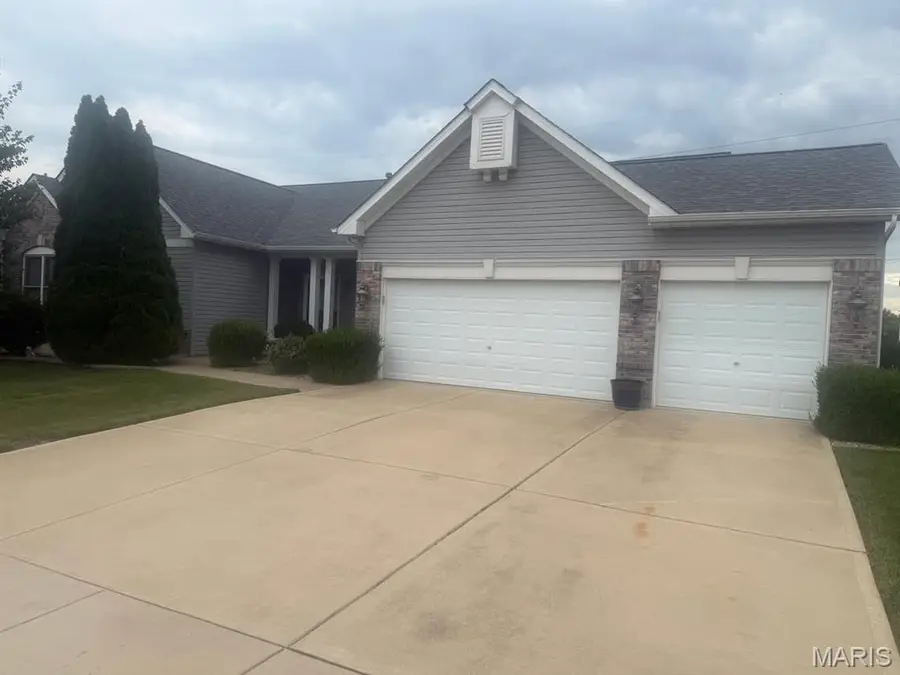 4425 Millcroft Drive, Saint Charles, MO 63304 - #2