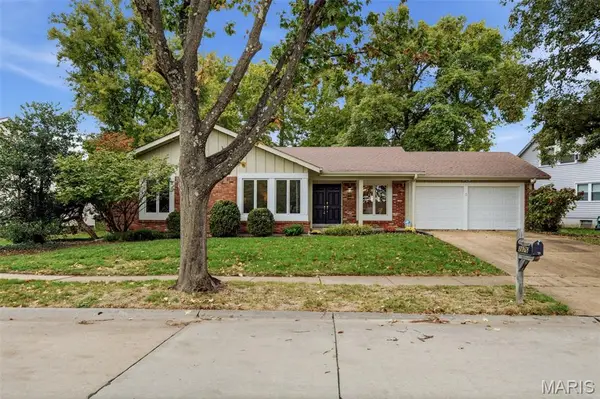 2176 Parasol Drive, Chesterfield, MO 63017