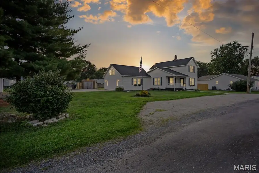 308 N Hill Street, Jerseyville, IL 62052 - #2