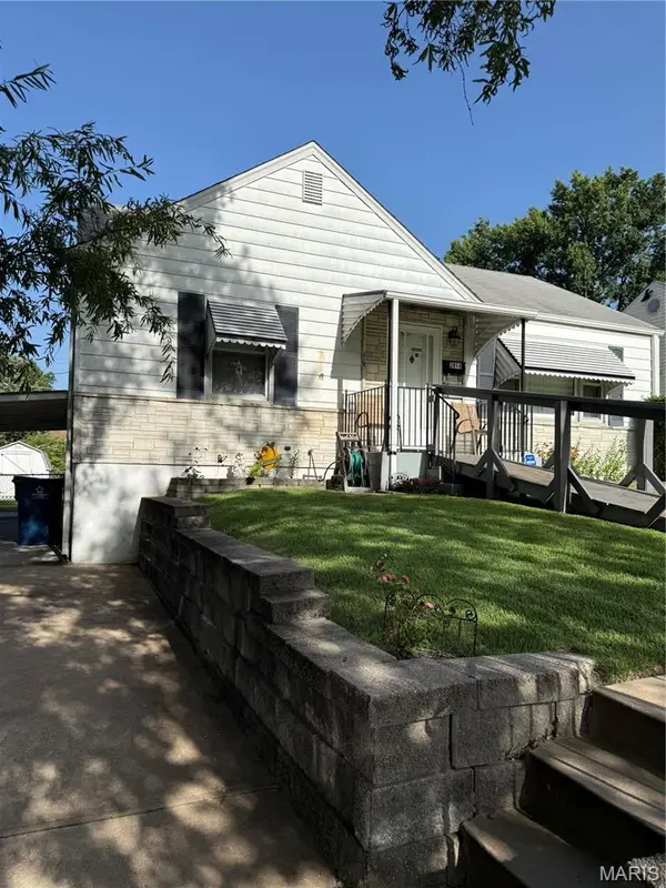 2014 Overland Drive, St Louis, MO 63114