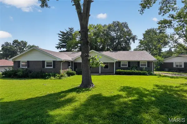 550 Monceau Drive, Ferguson, MO 63135