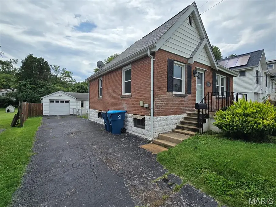 10220 Niblic Drive, Overland, MO 63114 - #2