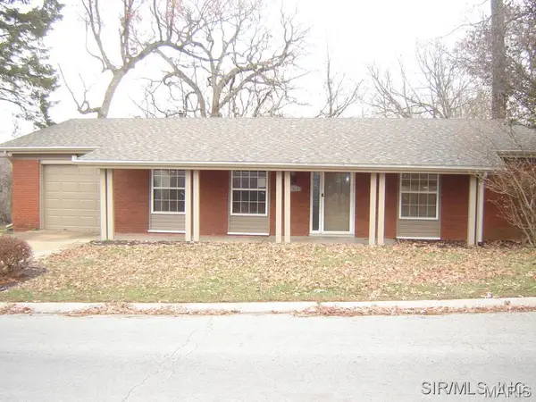 204 Highridge Drive, Belleville, IL 62223
