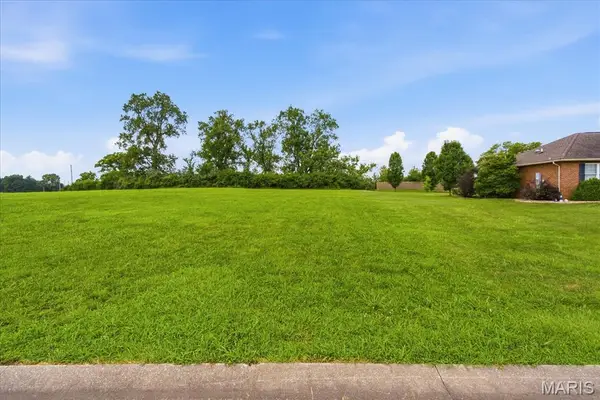2803 Scenic Lake Drive, New Athens, IL 62264