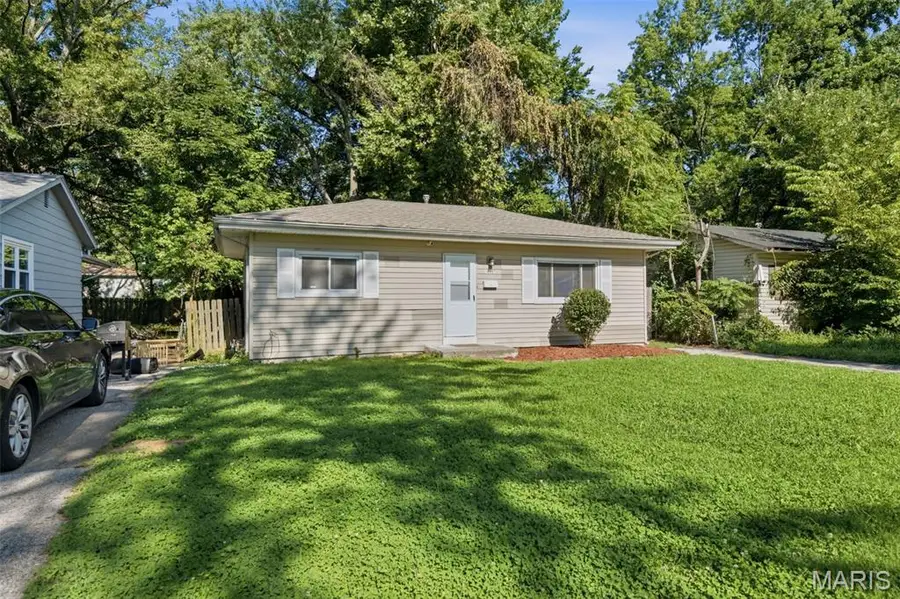 10537 Earl Drive, Saint Louis, MO 63136 - #3