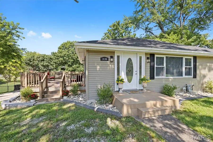 1466 N Keebler Avenue, Collinsville, IL 62234 - #2