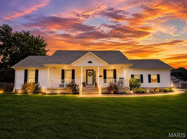 17 S 14th Street, Bowling Green, MO 63334