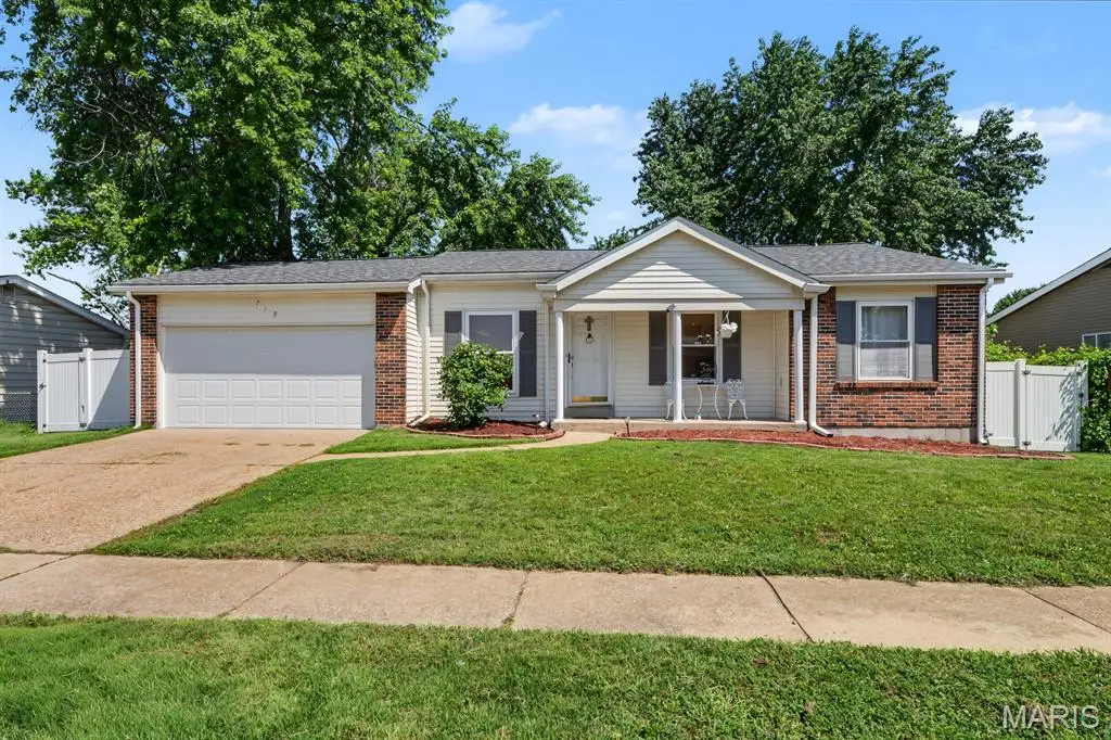 719 Waterfall Drive, Florissant, MO 63034 - #1
