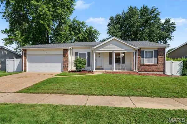 719 Waterfall Drive, Florissant, MO 63034