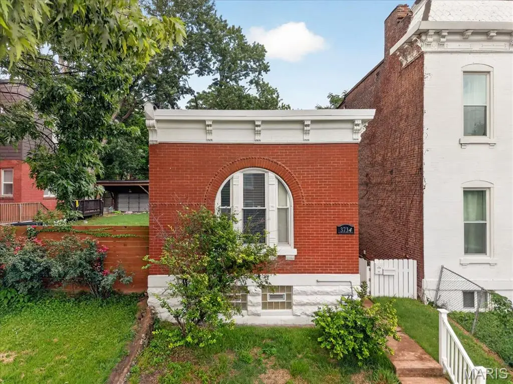 3734 Texas Avenue, Saint Louis, MO 63118 - #1