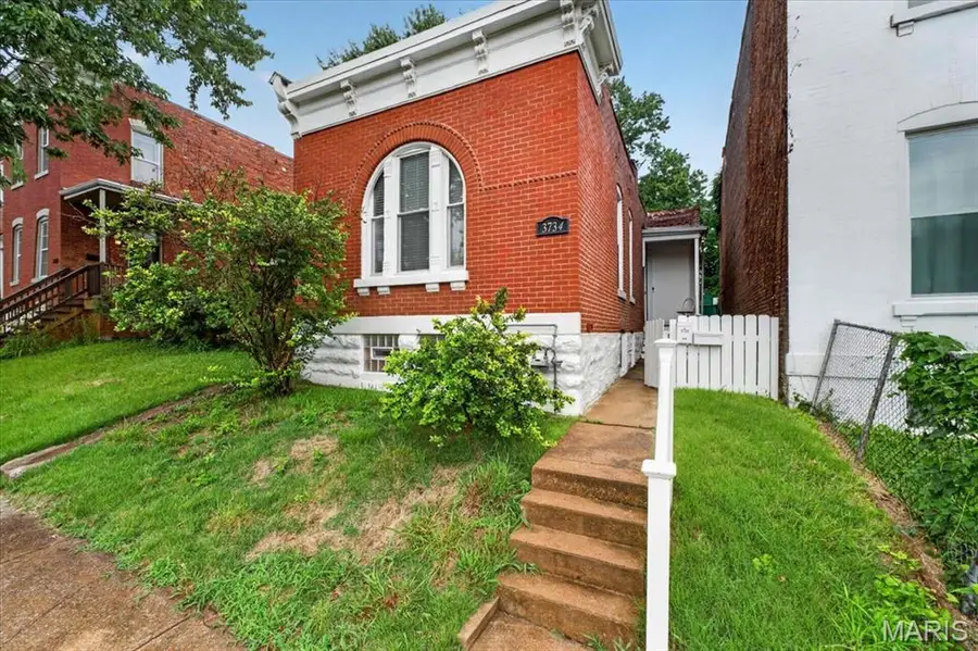 3734 Texas Avenue, Saint Louis, MO 63118 - #3