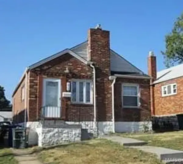 818 Wall Street, St Louis, MO 63147