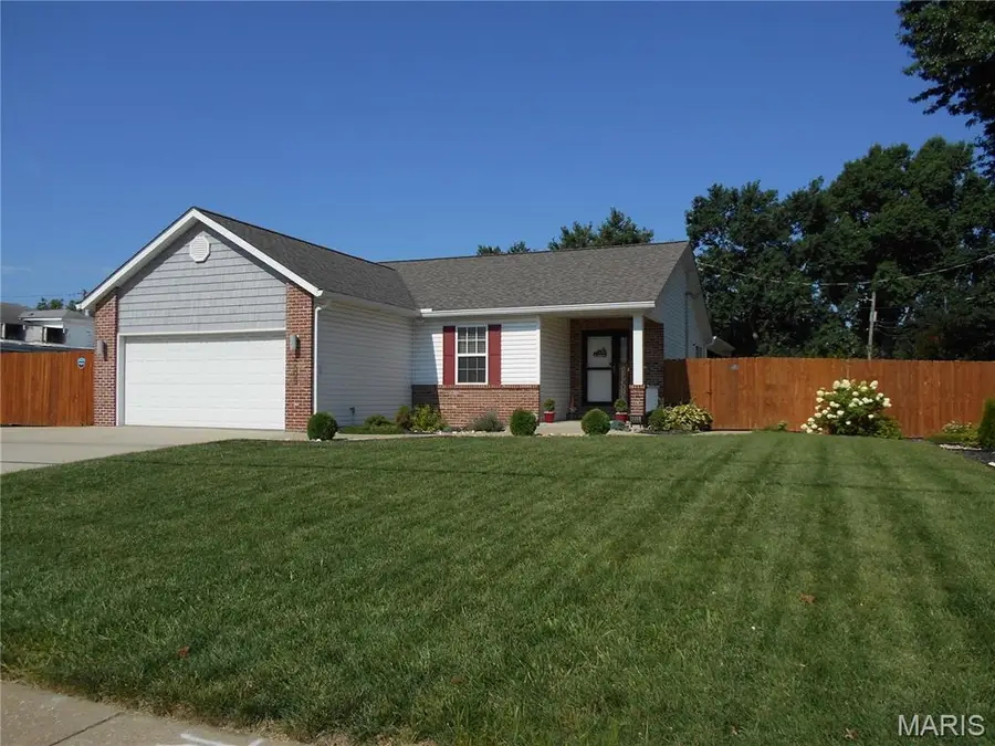 4605 Maryville Road, Granite City, IL 62040 - #2