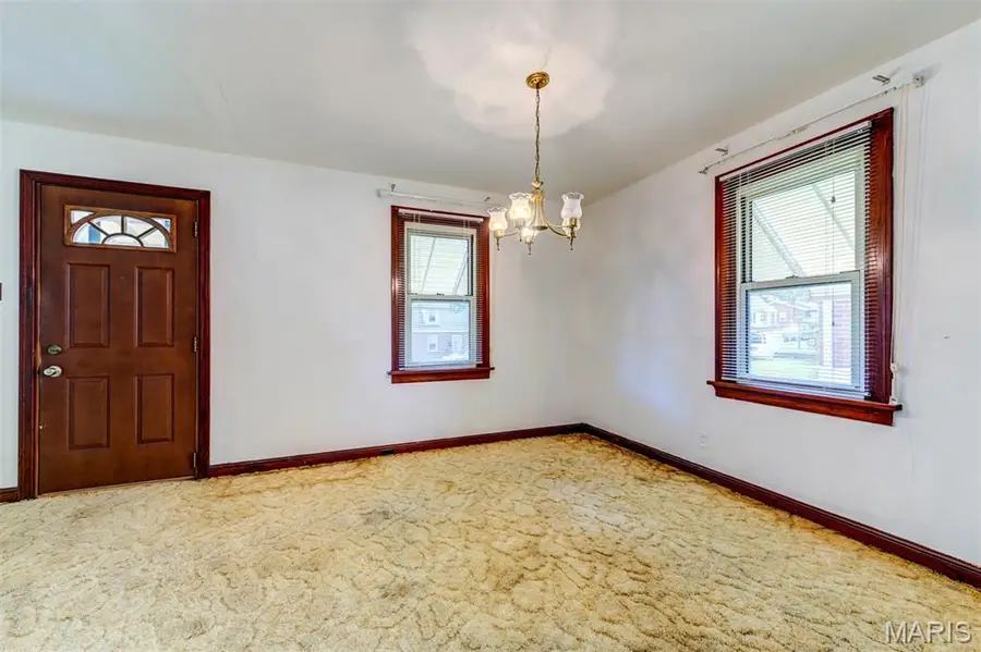 2935 Hilleman Avenue, Saint Louis, MO 63114 - #2