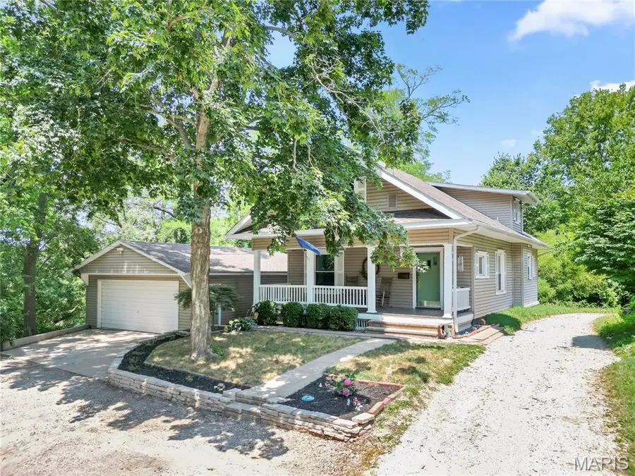 21 Helston Place, Hillsboro, IL 62049 - #2
