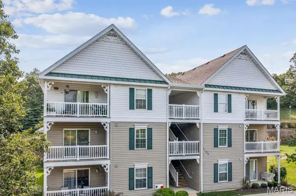 1125 Arbor Creek Drive #2A, Kirkwood, MO 63122