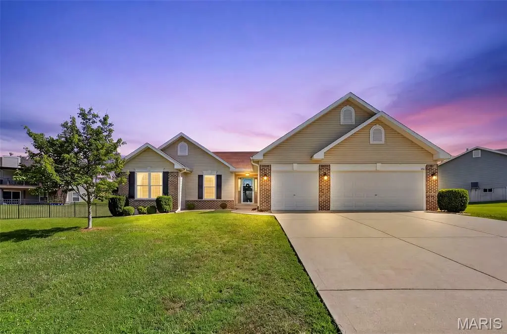 151 Riverdale Woods Circle, Ofallon, MO 63366 - #1