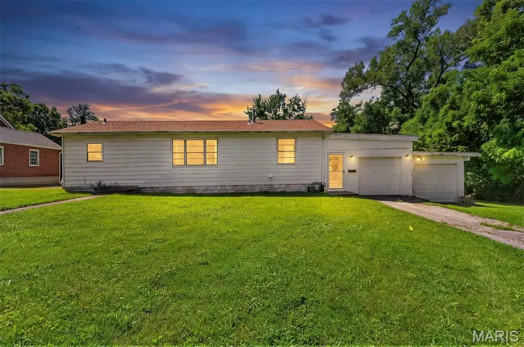 38 S 86th Street, Belleville, IL 62223 - #1