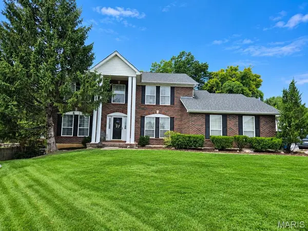 14 Ludwigs Oak Court, St Charles, MO 63303