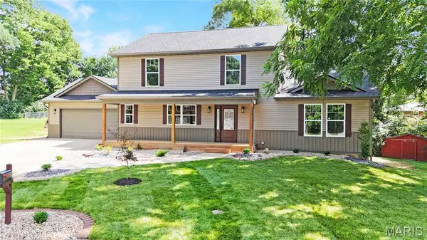 609 Johnny Drive, Maryville, IL 62062