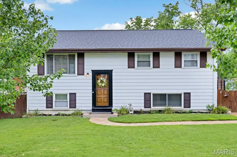 532 Golden Valley Drive, Saint Louis, MO 63129 - #2