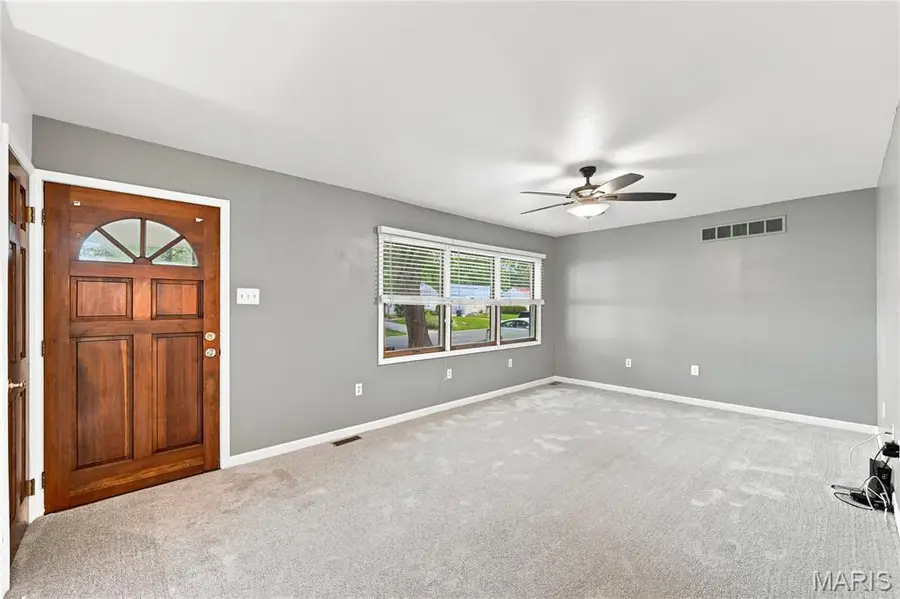 80 La Venta Drive, Florissant, MO 63031 - #2