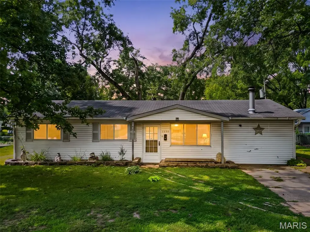 1230 Flicker Drive, Florissant, MO 63031 - #1