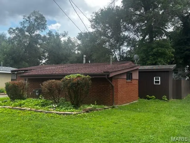 710 Valley Drive, East Alton, IL 62024 - #3