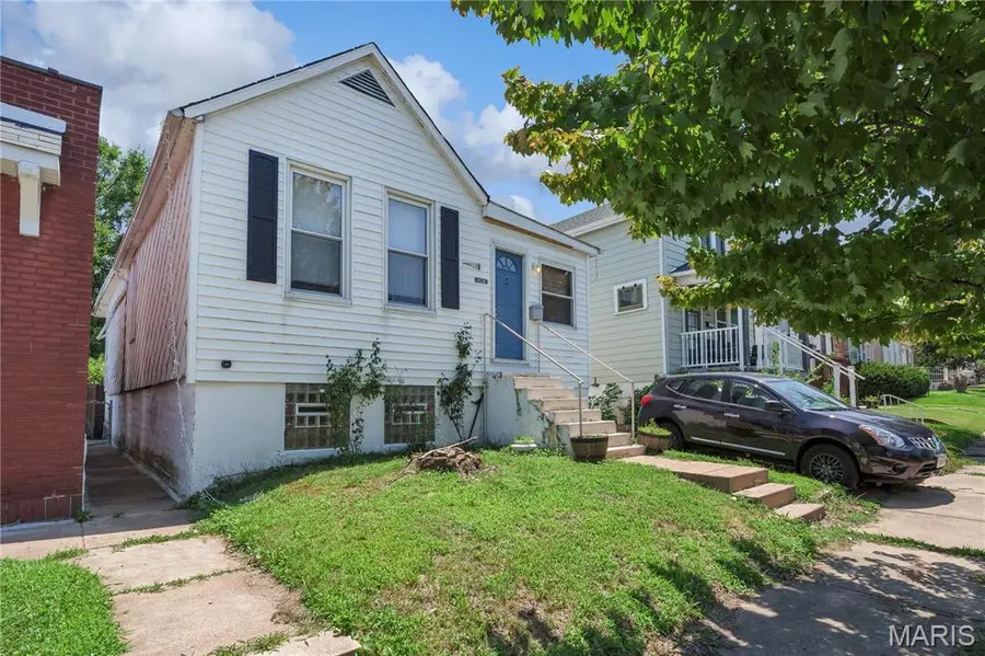 4538 Ray Avenue, Saint Louis, MO 63116 - #2