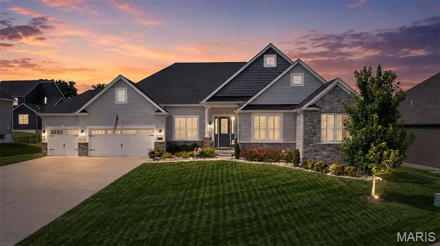 407 Tomahawk Ridge Court, Saint Charles, MO 63301 - #2