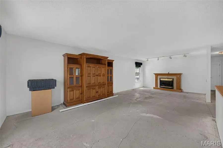 2485 Pheasant Run Drive, Maryland Heights, MO 63043 - #2
