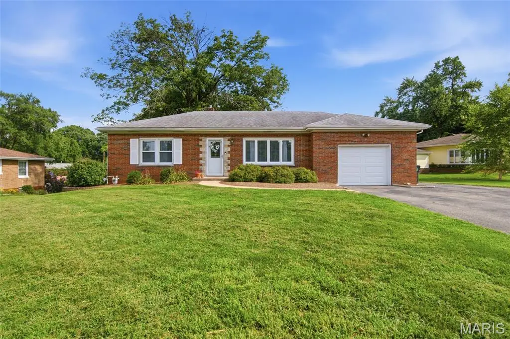 14 Circle Drive, Fairview Heights, IL 62208 - #1