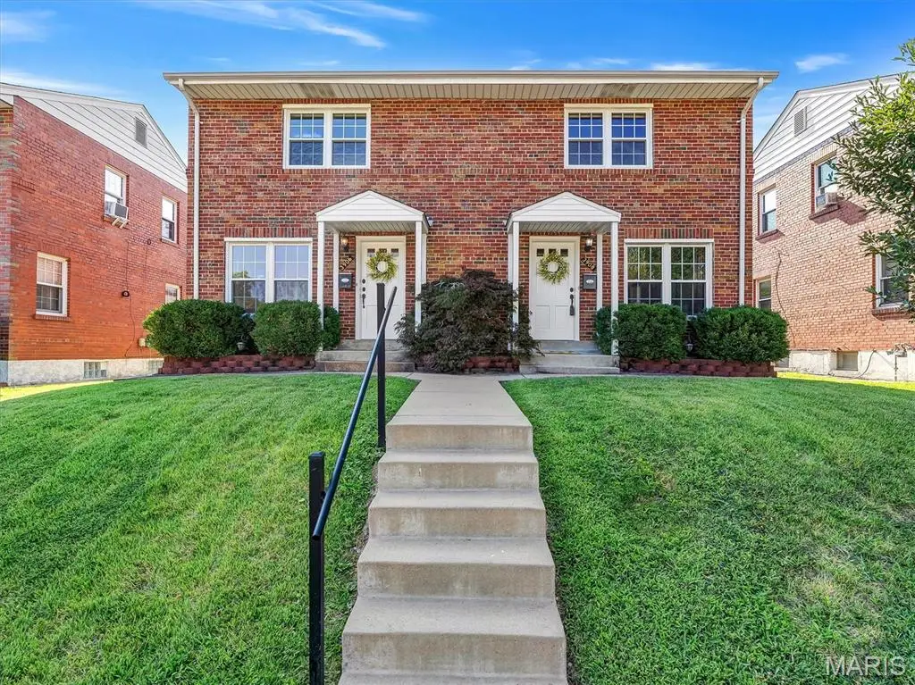 3906 Berger Avenue, Saint Louis, MO 63109 - #1