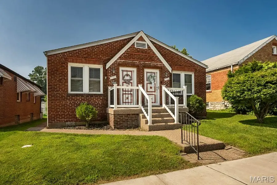 6742 Dolan Place, Saint Louis, MO 63139 - #3