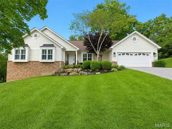 1506 Timber Point Court, Chesterfield, MO 63017