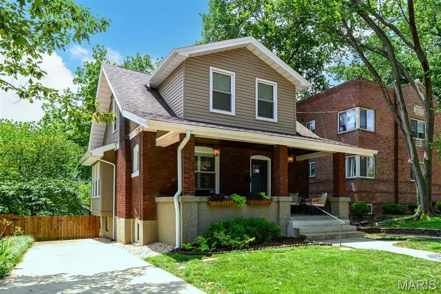 7242 Moller Avenue, Maplewood, MO 63143 - #2