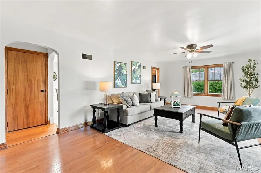 1904 Elm St Street, Saint Charles, MO 63301 - #2