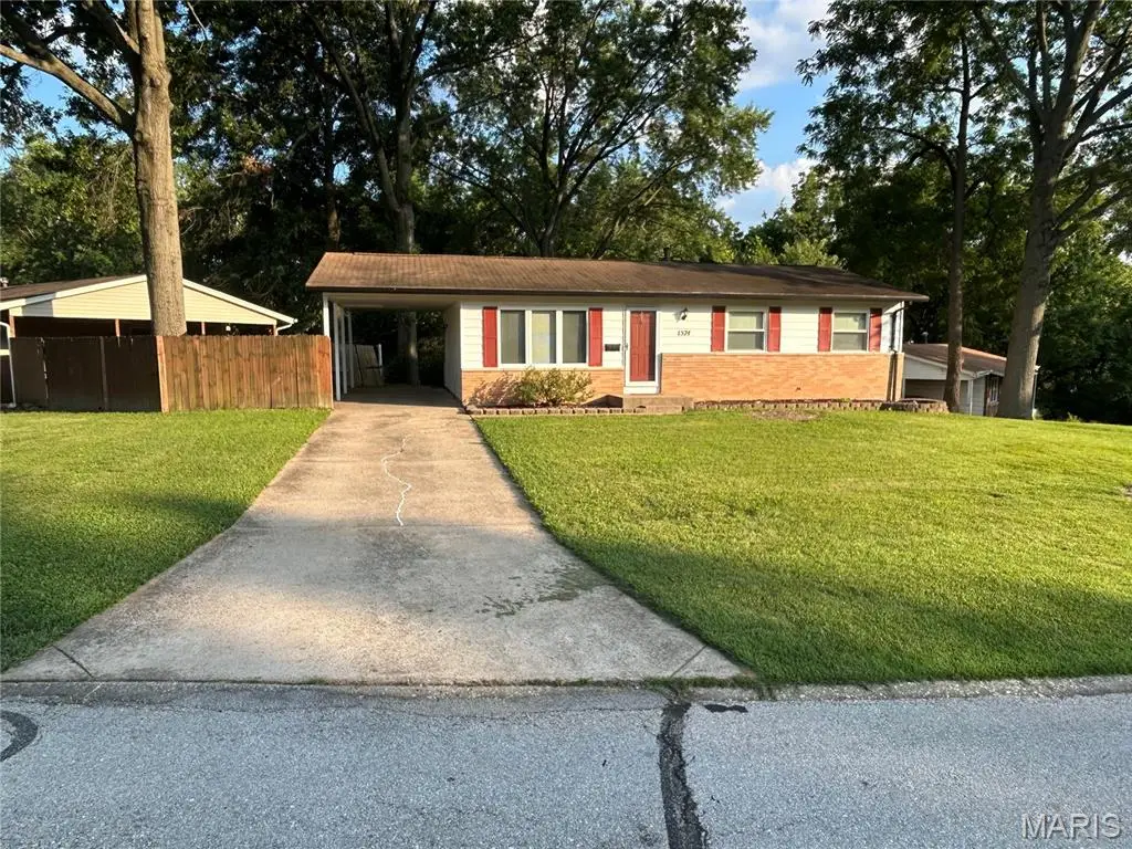 1574 Ville Angela Lane, Hazelwood, MO 63042 - #1