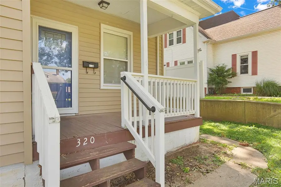 320 S Kansas Street, Edwardsville, IL 62025 - #3