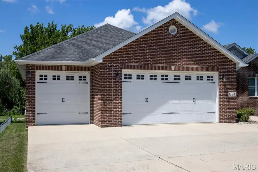 1254 Jamaica Drive, Edwardsville, IL 62025 - #3