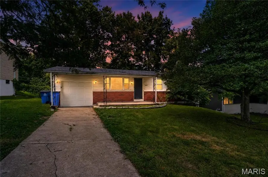 8441 Brotherton Lane, Saint Louis, MO 63135 - #2