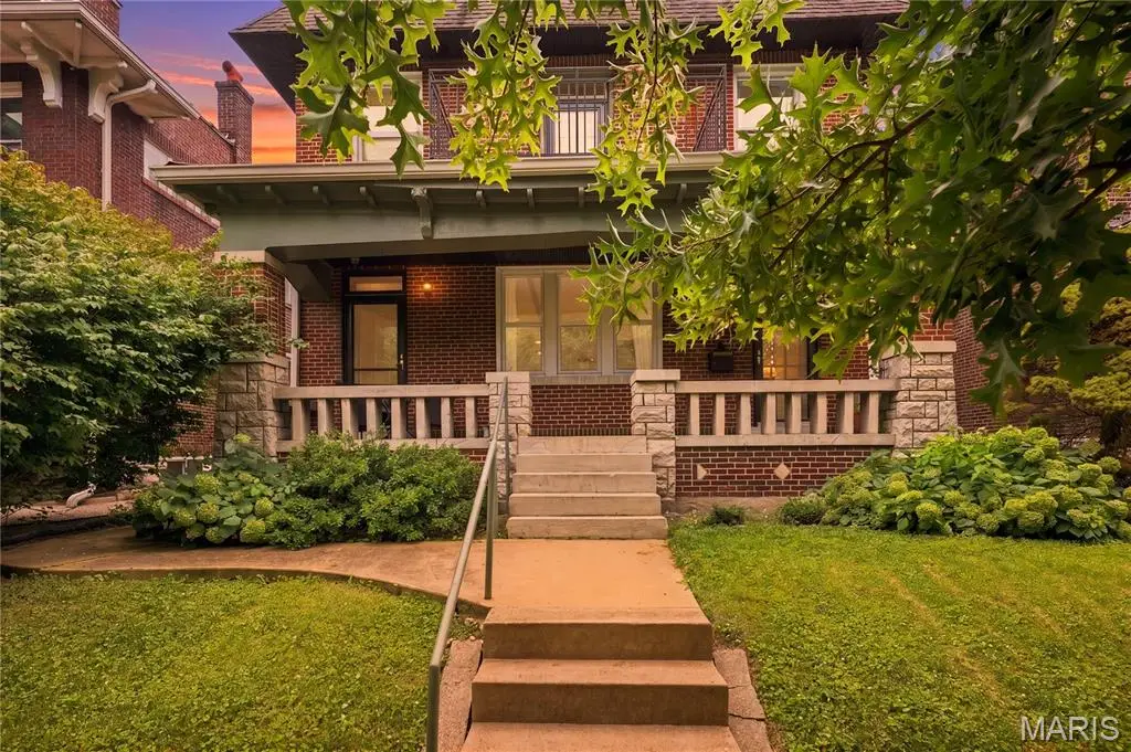 4556 Shenandoah Avenue, Saint Louis, MO 63110 - #1