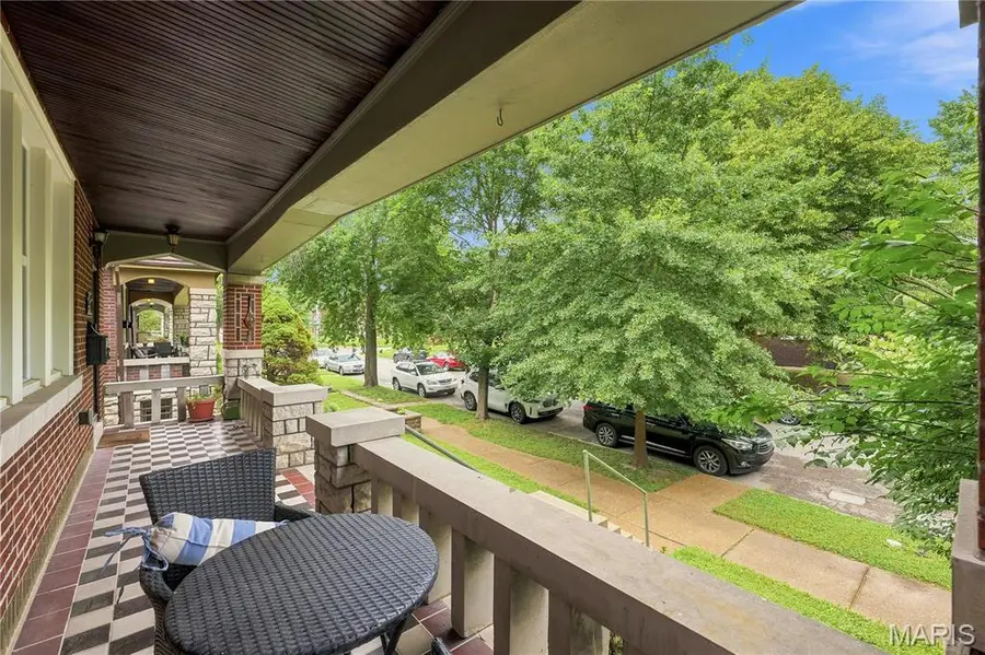 4556 Shenandoah Avenue, Saint Louis, MO 63110 - #3