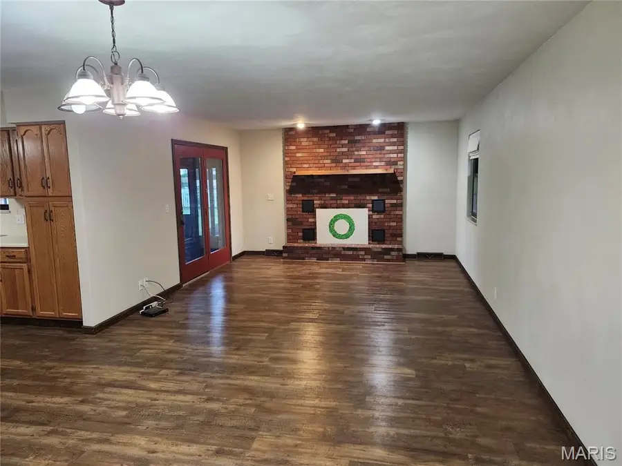 750 Klein Drive, Smithton, IL 62285 - #3