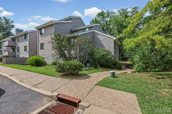 1333 Prospect Village Lane #A, Ballwin, MO 63021