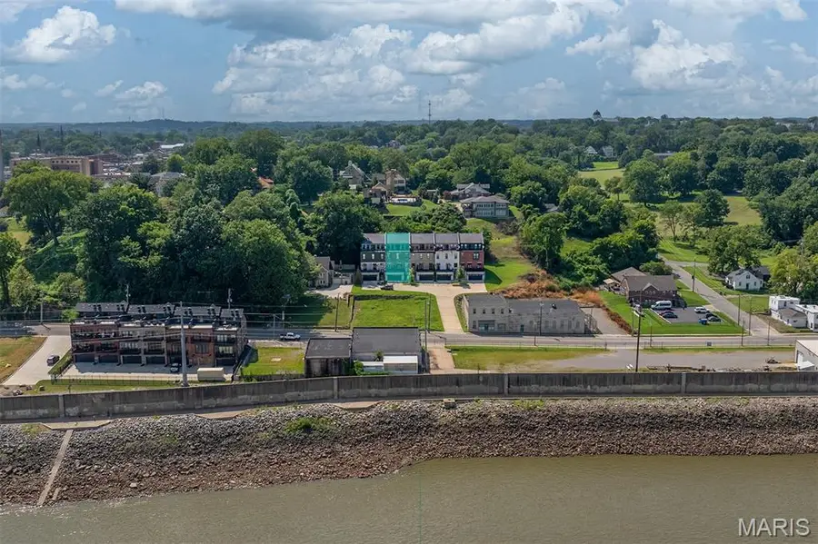 325 N Main Street, Cape Girardeau, MO 63701 - #2